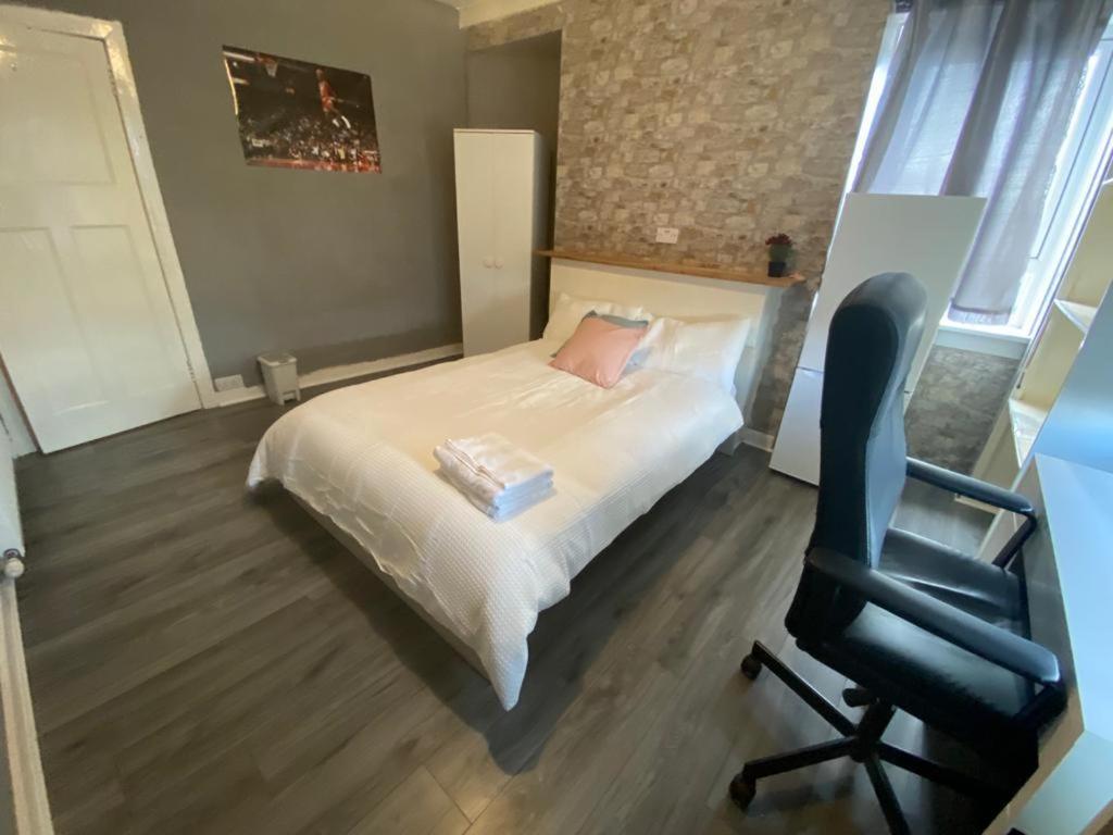 Lovely Private Room In Sandilands Dr Ab24 Aberdeen Exterior foto